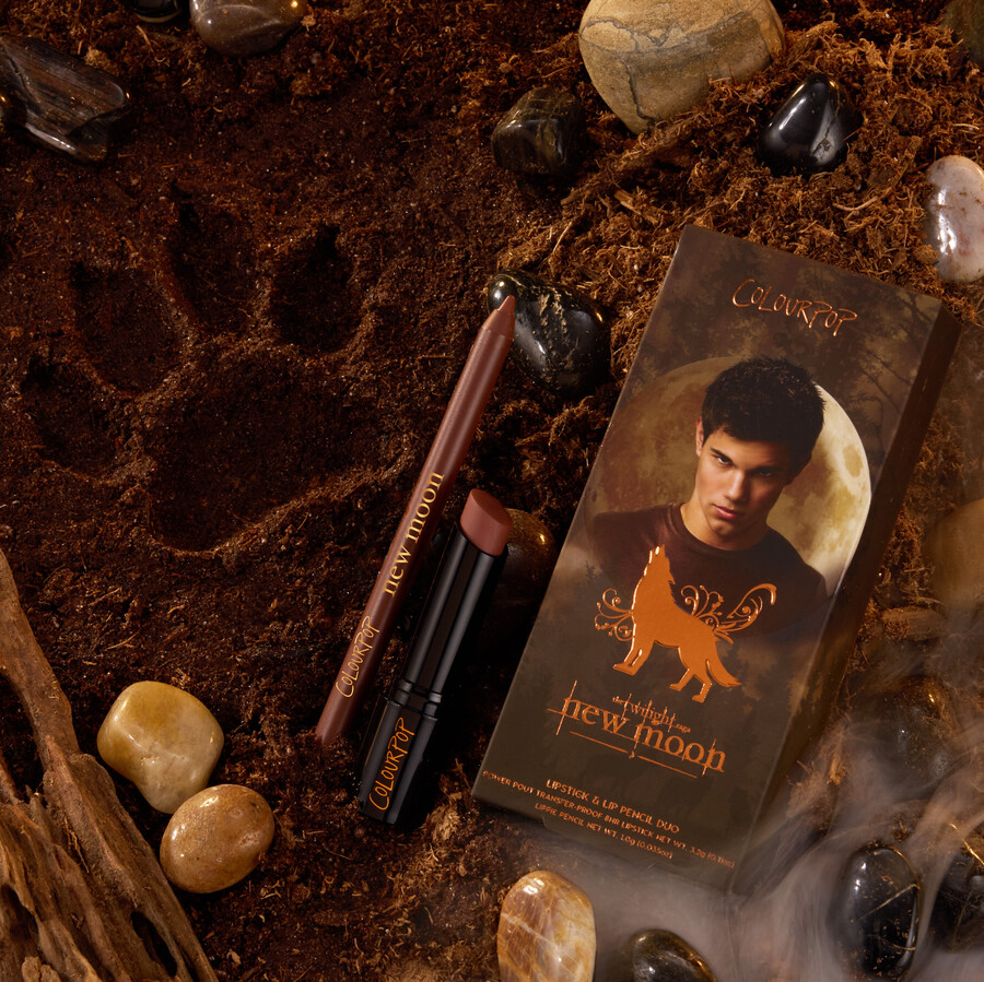 set de delineador y lápiz labial twilight