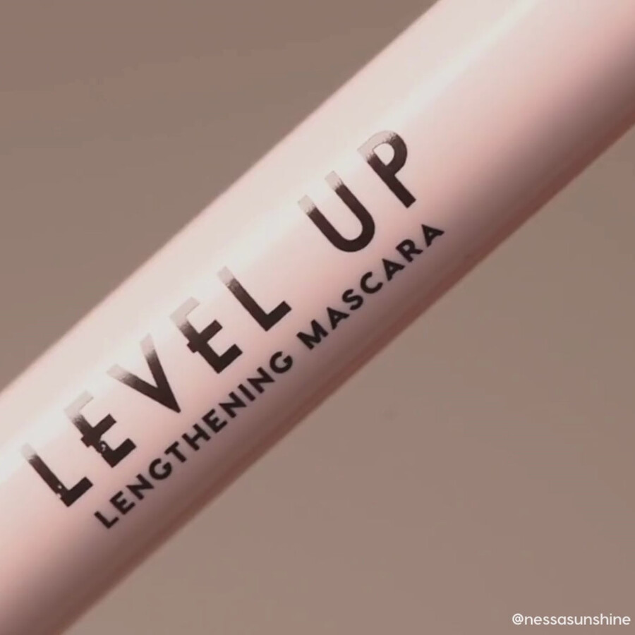 máscara de pestañas alargadora level up