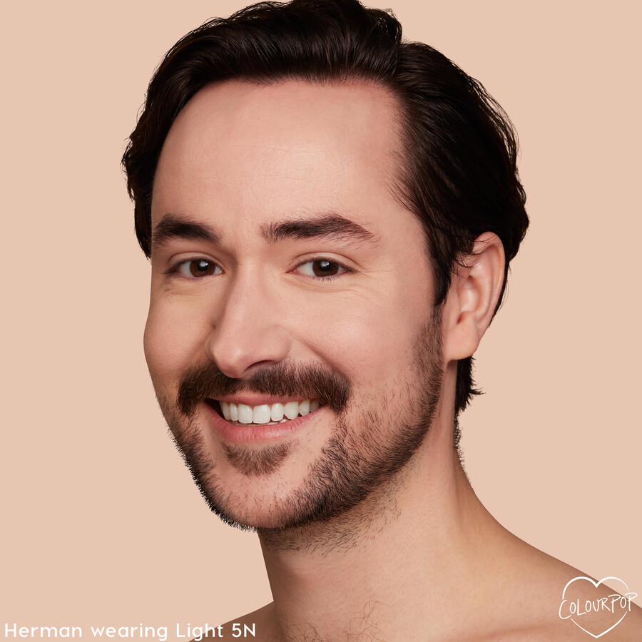 hidratante con color y ácido hialurónico pretty fresh